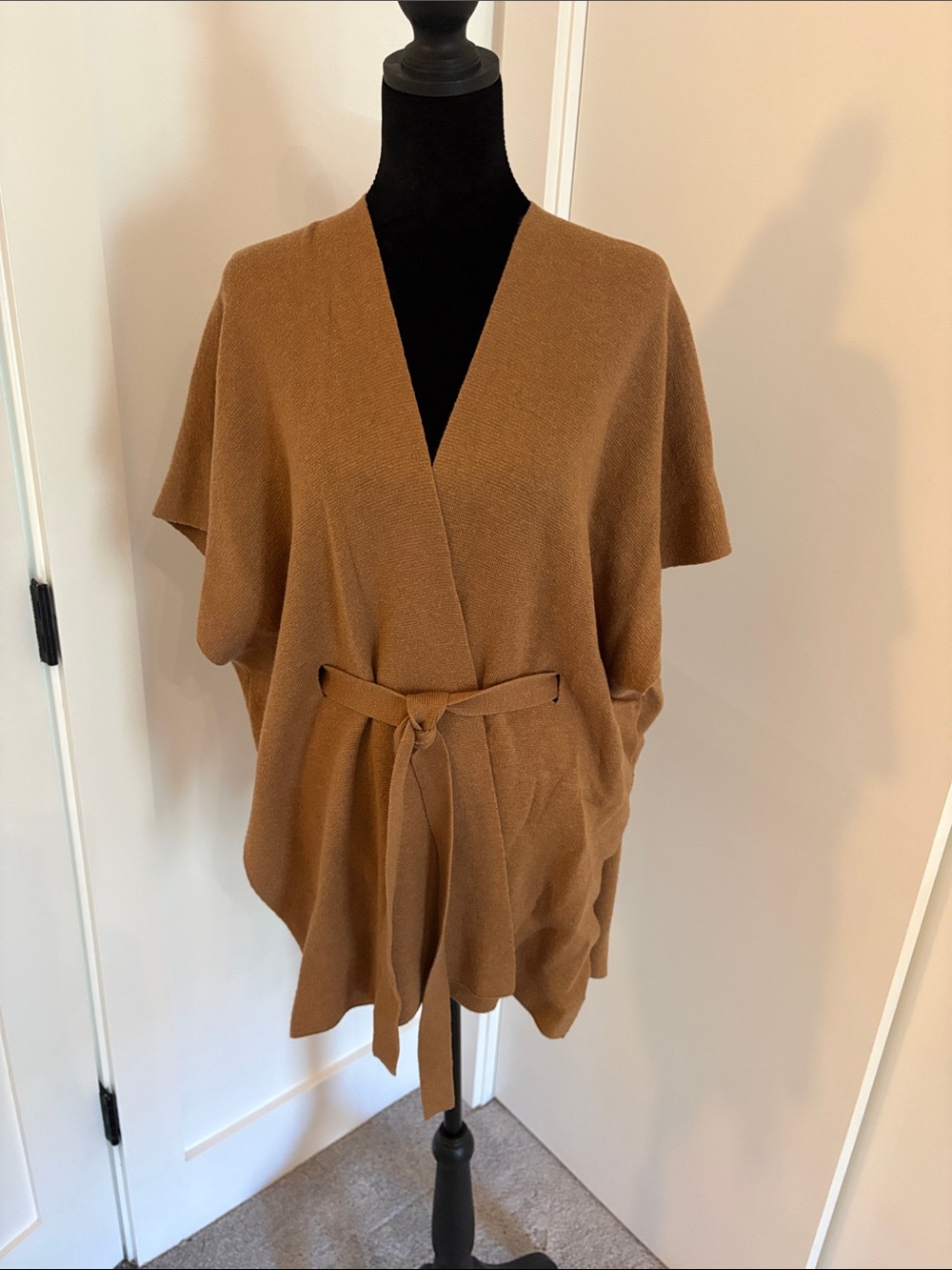 Banana Republic Camel V-Neck Belted Short Sleeve Cardigan